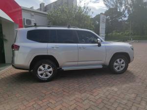 Toyota Land Cruiser 300 3.3D GX-R - Image 3