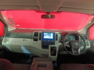 Toyota Quantum 2.8 LWBP/V - Image 6