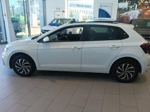 Volkswagen Polo 1.0 TSI Life - Image 4