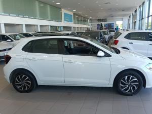 Volkswagen Polo 1.0 TSI Life - Image 5