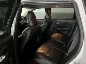 Jeep Cherokee 3.2 Overland 4x4 - Image 7