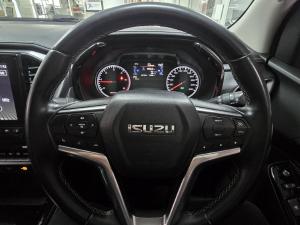 Isuzu D-Max 3.0TD double cab LSE 4x4 (No Radar) - Image 19