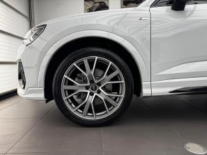 Audi Q3 Sportback 40TFSI quattro S line - Image 3