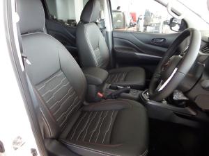 Nissan Navara 2.5DDTi double cab LE Plus - Image 3