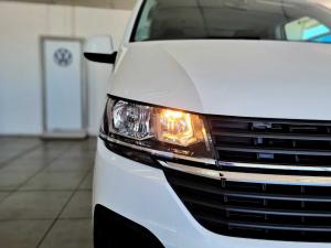 Volkswagen Transporter 2.0TDI Kombi SWB Trendline auto - Image 12
