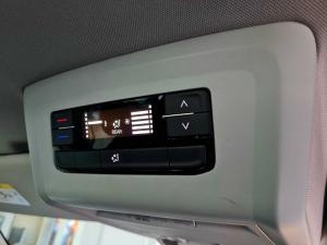 Volkswagen Transporter 2.0TDI Kombi SWB Trendline auto - Image 24