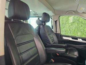 Volkswagen Caravelle 2.0BiTDI Highline 4Motion - Image 17