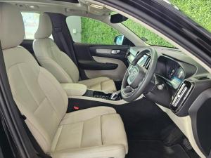 Volvo XC40 B5 AWD Ultimate Dark - Image 11