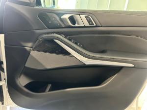 BMW X5 xDrive30d M Sport PRO - Image 16