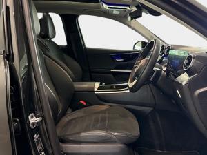 Mercedes-Benz GLC GLC300d 4Matic Avantgarde - Image 13
