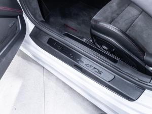 Porsche 911 Carrera GTS cabriolet manual - Image 10