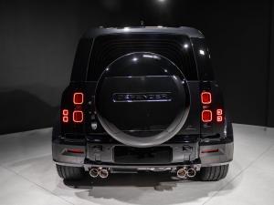 Land Rover Defender 110 D350 X-Dynamic HSE - Image 5