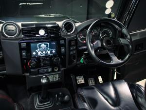 Land Rover Defender 110 TD station wagon S - Image 6