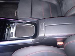 Mercedes-Benz GLA GLA200d Progressive - Image 17