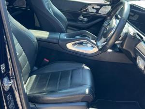 Mercedes-Benz GLS GLS400d 4Matic - Image 16