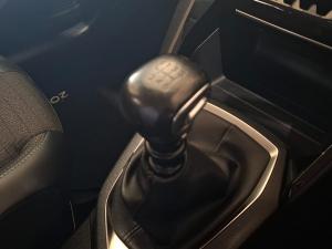 Peugeot 208 1.2T Allure manual - Image 14