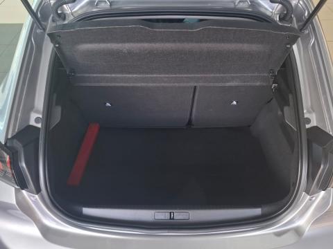 Image Peugeot 208 1.2T Allure manual