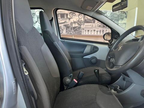 Image Peugeot 107 1.0 Trendy