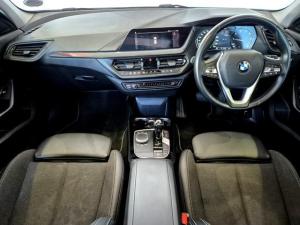 BMW 1 Series 118i - Image 15