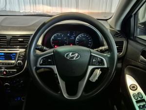 Hyundai Accent hatch 1.6 Fluid - Image 14