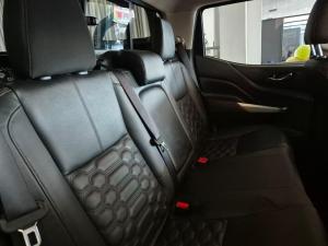 Nissan Navara 2.5DDTi double cab LE Plus - Image 12