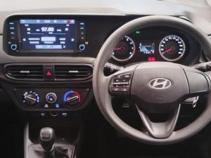 Hyundai Grand i10 1.0 Premium hatch - Image 11