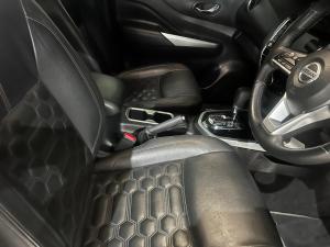 Nissan Navara 2.5DDTi double cab LE Plus 4x4 - Image 5