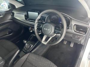 Kia Rio hatch 1.2 LS - Image 12