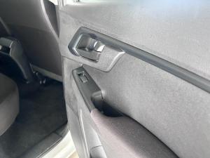 Isuzu D-Max 1.9TD double cab L manual - Image 12