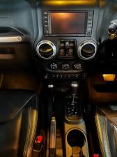 Jeep Wrangler Unlimited 2.8CRD Altitude - Image 10
