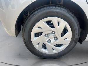 Hyundai Grand i10 1.2 Premium hatch - Image 10