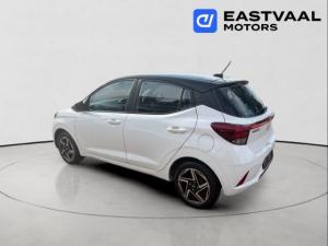 Hyundai Grand i10 1.0 Premium hatch - Image 17