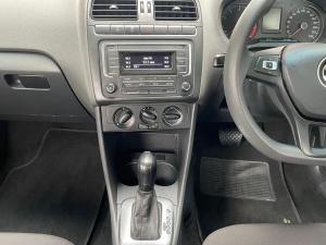Volkswagen Polo Vivo hatch 1.6 Comfortline auto - Image 16