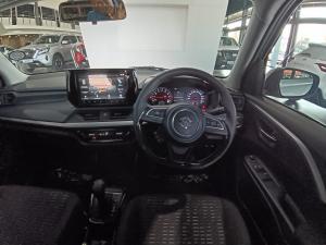 Suzuki Swift 1.2 GLX auto - Image 11