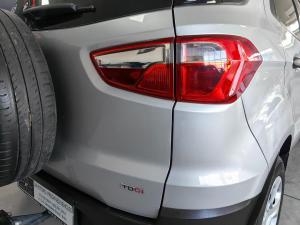 Ford EcoSport 1.5TDCi Ambiente - Image 6
