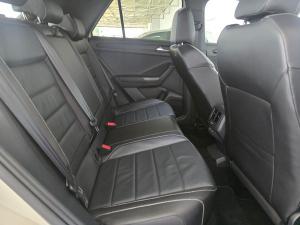 Volkswagen T-Roc 2.0TSI 4Motion R-Line - Image 17