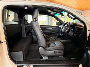 Toyota Hilux 2.8GD-6 Xtra cab Legend auto - Image 9