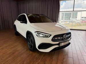 Mercedes-Benz GLA GLA200 Progressive - Image 1