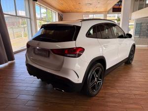 Mercedes-Benz GLA GLA200 Progressive - Image 4