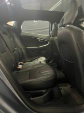 Volvo V40 D2 Inscription - Image 9