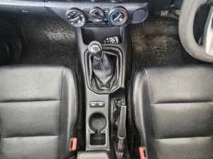 Toyota Hilux 2.7 double cab - Image 9