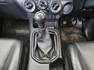 Toyota Hilux 2.7 double cab - Image 10