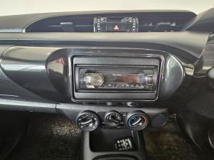 Toyota Hilux 2.7 double cab - Image 11