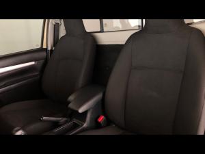 Toyota Hilux 2.4GD-6 single cab 4x4 Raider auto - Image 11