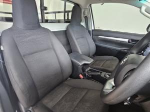 Toyota Hilux 2.4GD-6 single cab 4x4 Raider auto - Image 9