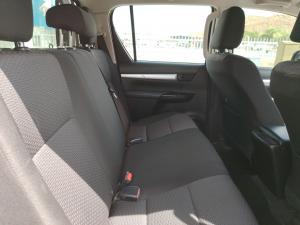 Toyota Hilux 2.4GD-6 double cab Raider manual - Image 18