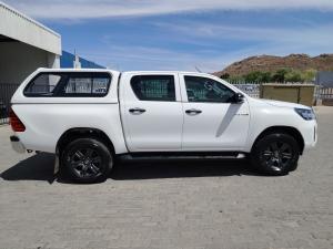 Toyota Hilux 2.4GD-6 double cab Raider manual - Image 3