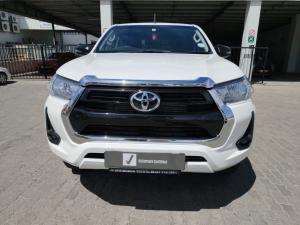 Toyota Hilux 2.4GD-6 double cab Raider manual - Image 4