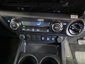 Toyota Hilux 2.8GD-6 double cab 4x4 Legend 50 auto - Image 16
