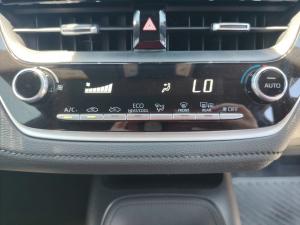 Toyota Corolla 2.0 XR - Image 16